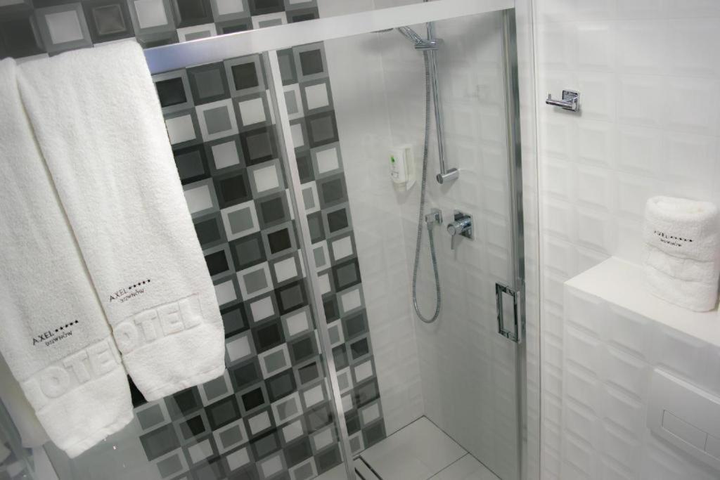 Axel Boutique Jacuzzi & Sauna Dziwnów Exterior foto